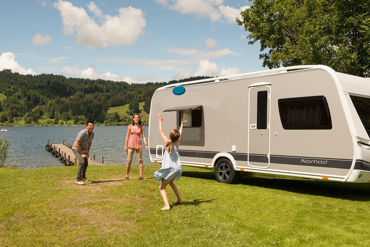 财政部：7月1日整车税率从25%降至15% 百万豪车省